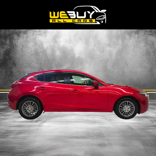 2017 Mazda Axela - Image 2