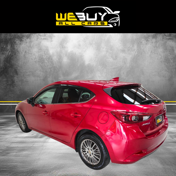 2017 Mazda Axela - Image 4